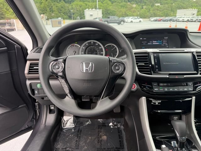 Used 2017 Honda Accord EX image 9