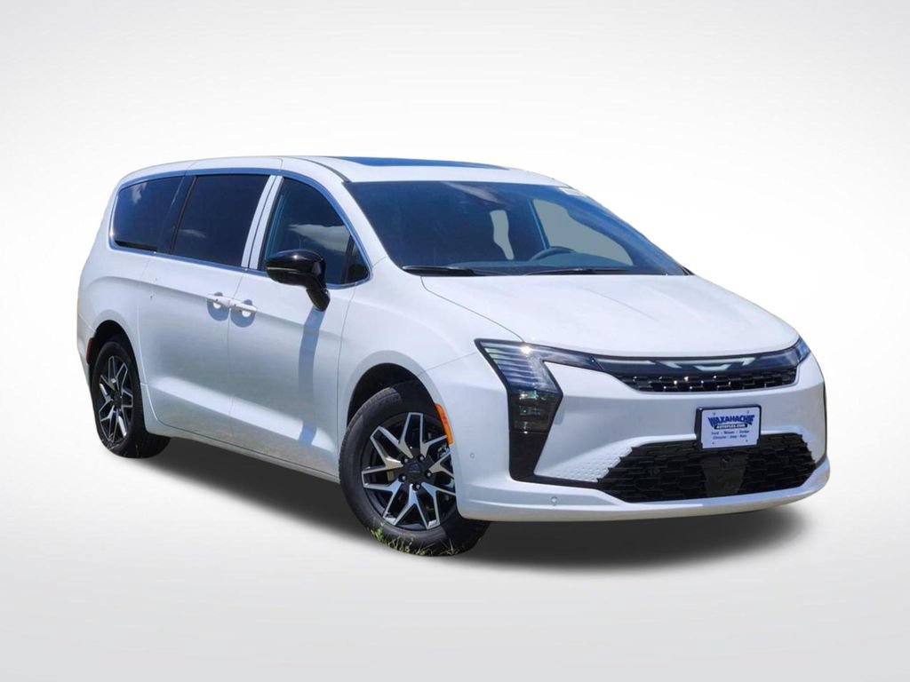 New 2027 Chrysler Pacifica Limited w/ Family Tech Group