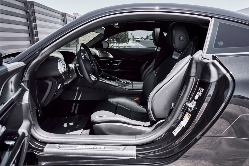 Used 2025 Mercedes-Benz AMG GT 63 image 32