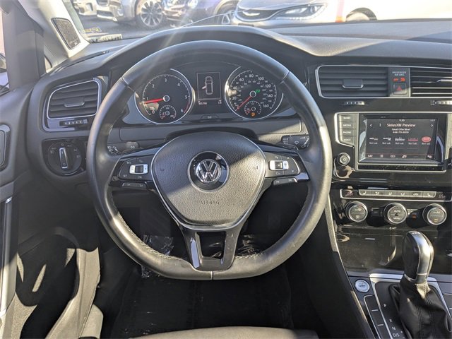Used 2015 Volkswagen Golf TDI S image 15