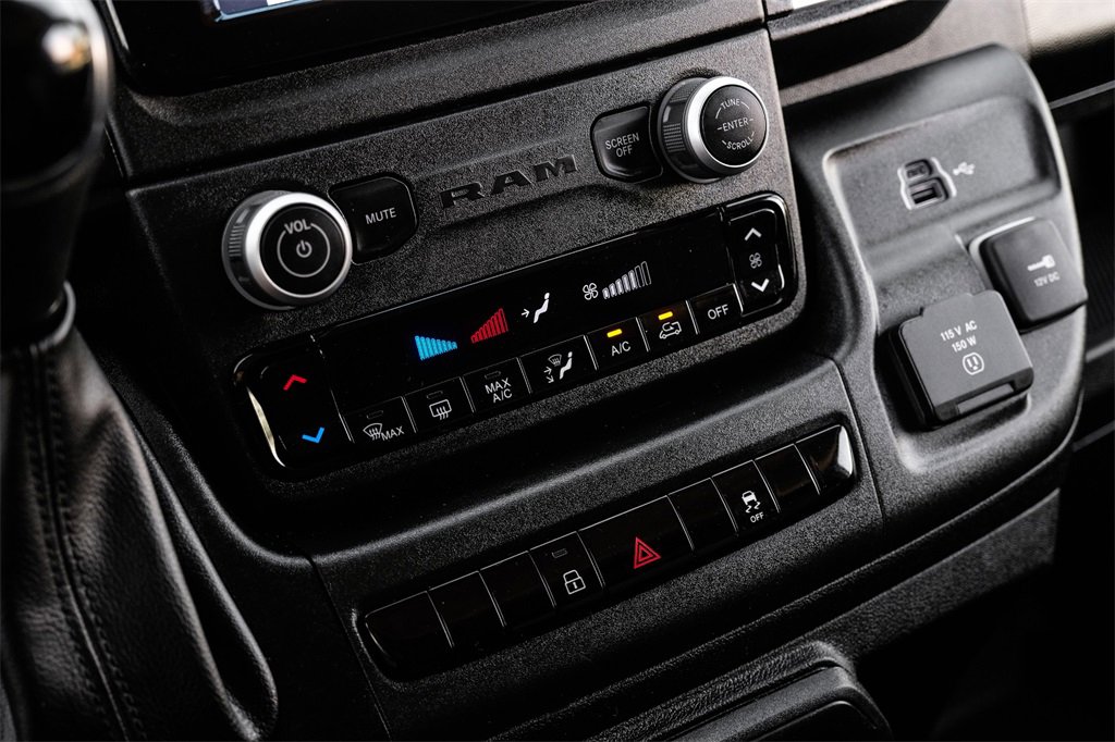 Used 2024 RAM ProMaster 2500 w/ Quick Order Package 22G SLT image 21