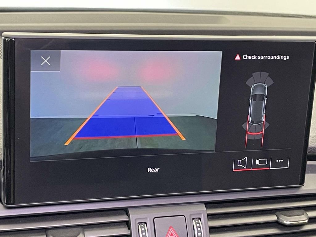 Used 2023 Audi Q5 2.0T Premium w/ Convenience Package image 31