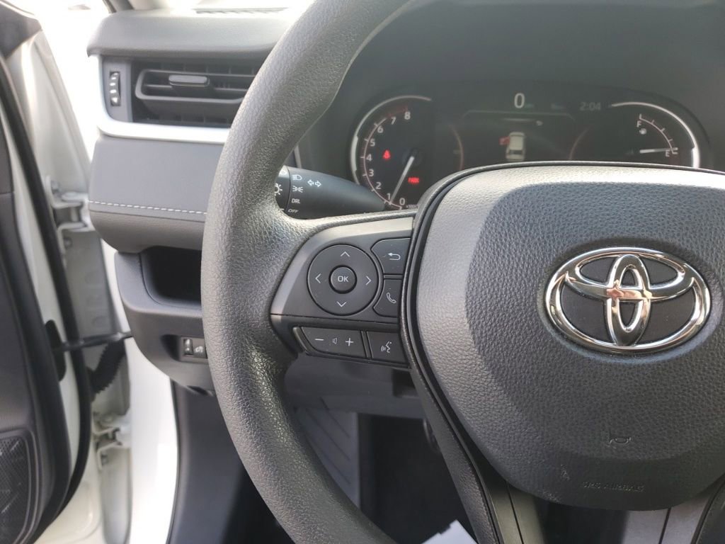 Used 2024 Toyota RAV4 LE image 17