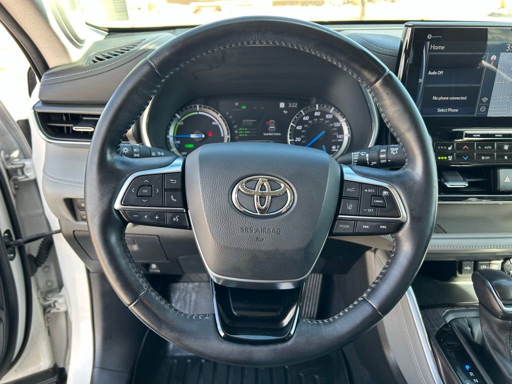 Used 2021 Toyota Highlander Limited image 9