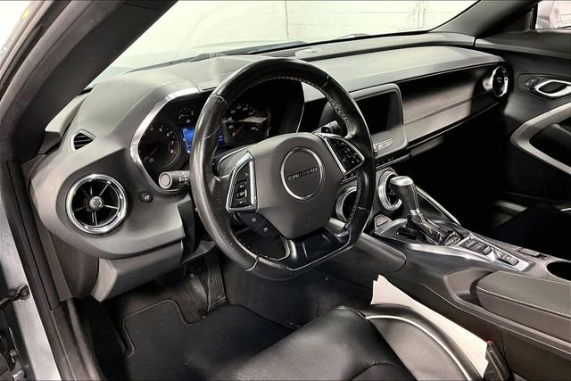 Used 2023 Chevrolet Camaro LT RWD image 15