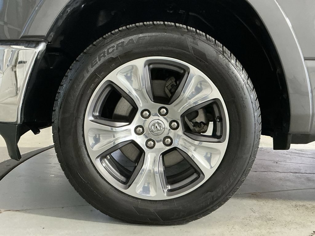 Used 2022 RAM 1500 Laramie AWD/4WD image 13