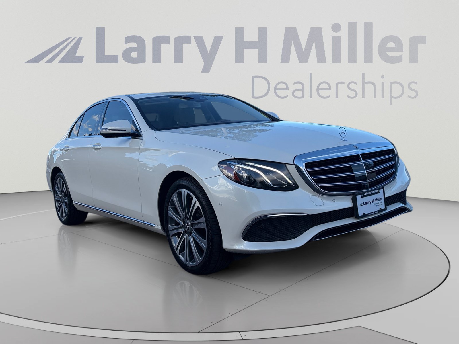 Used 2019 Mercedes-Benz E 300 4MATIC image 7