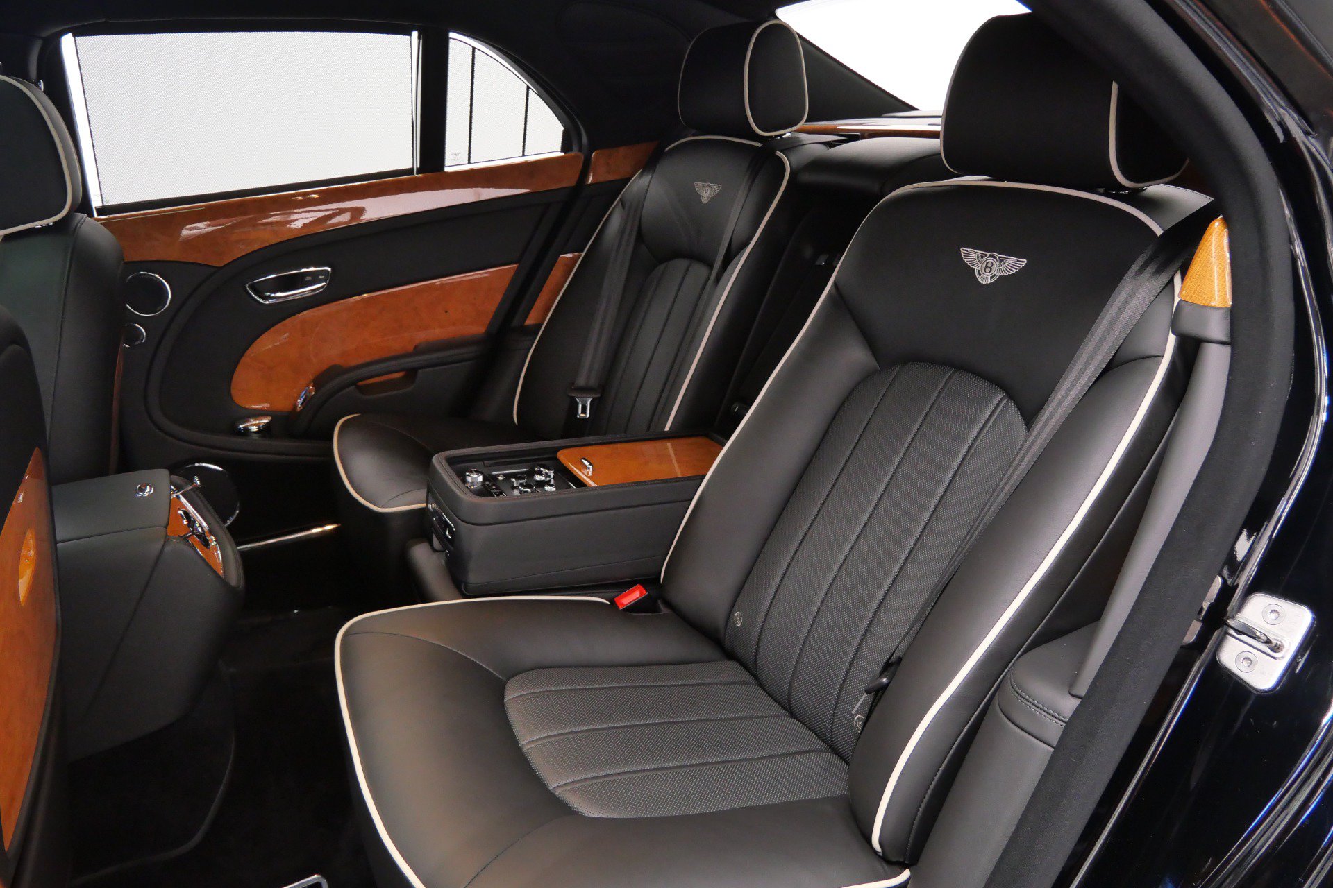 Used 2013 Bentley Mulsanne RWD image 16