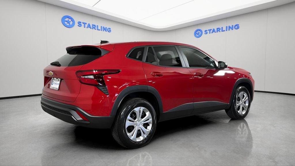 Certified 2026 Chevrolet Trax LS FWD image 9