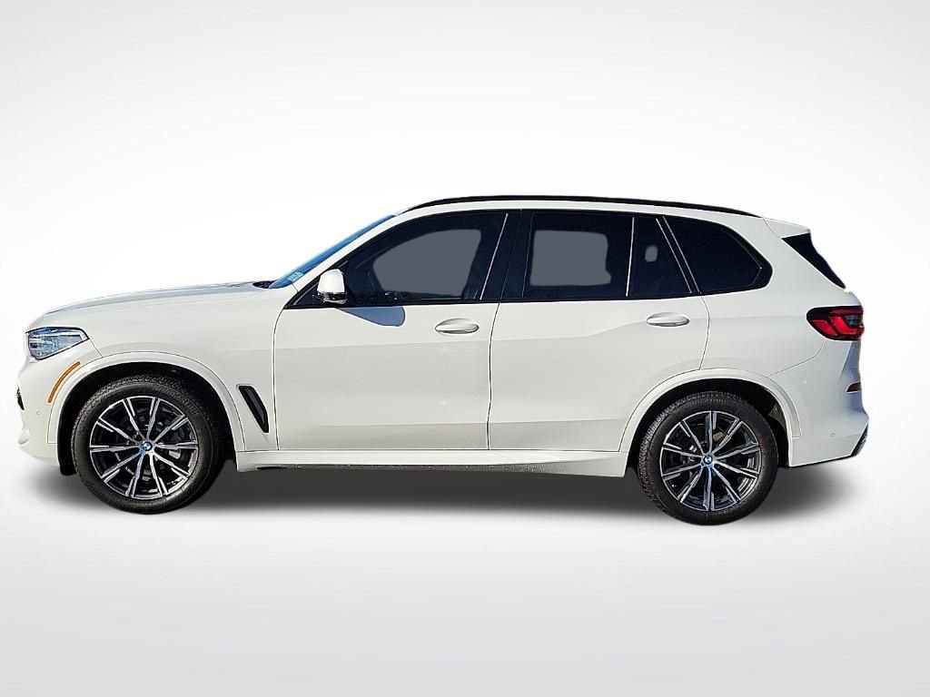 Used 2022 BMW X5 xDrive40i w/ M Sport Package image 2