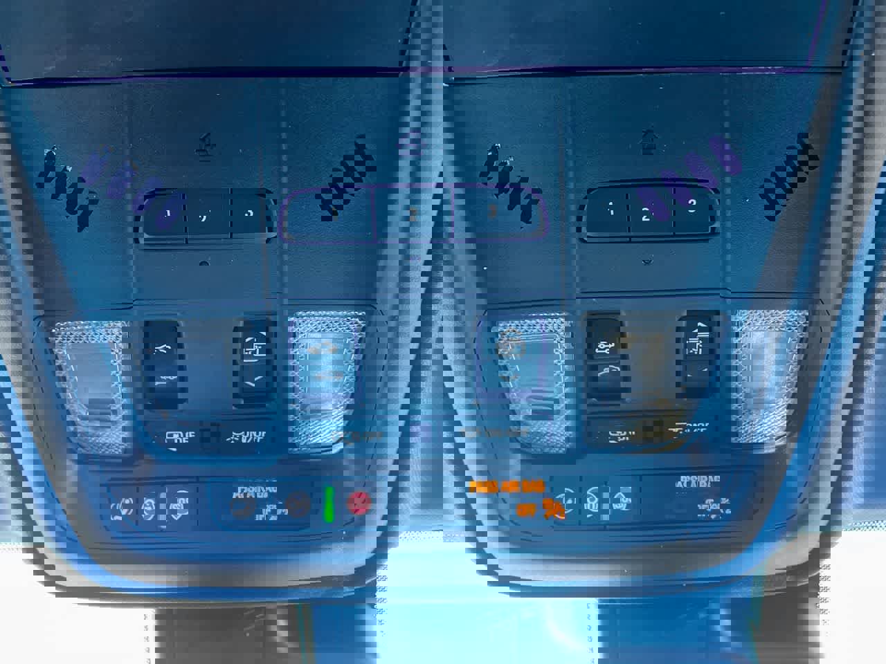 Certified 2023 Cadillac XT4 Premium Luxury w/ Technology Package image 31