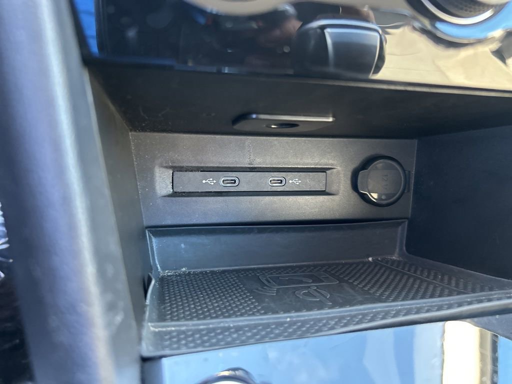 Used 2024 Volkswagen Taos SE image 41