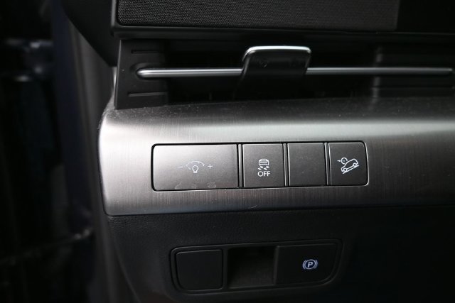 Used 2025 Hyundai Kona SEL AWD/4WD image 17