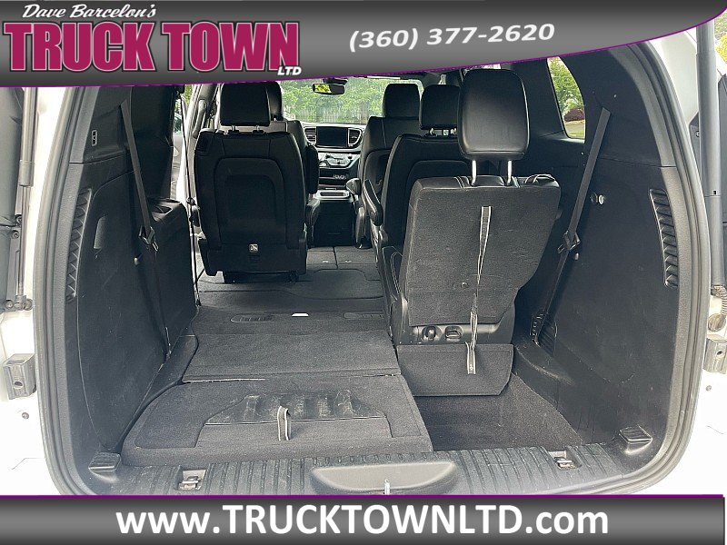 Used 2025 Chrysler Pacifica Select FWD image 14