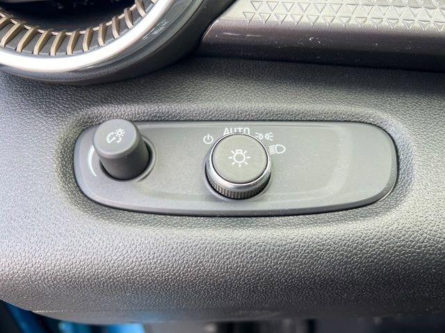 Used 2025 Chevrolet Trax ACTIV w/ Driver Confidence Package image 10