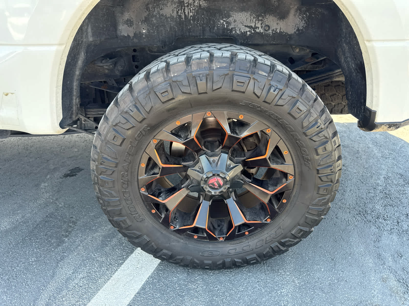 Used 2020 Ford F350 Limited AWD/4WD image 12