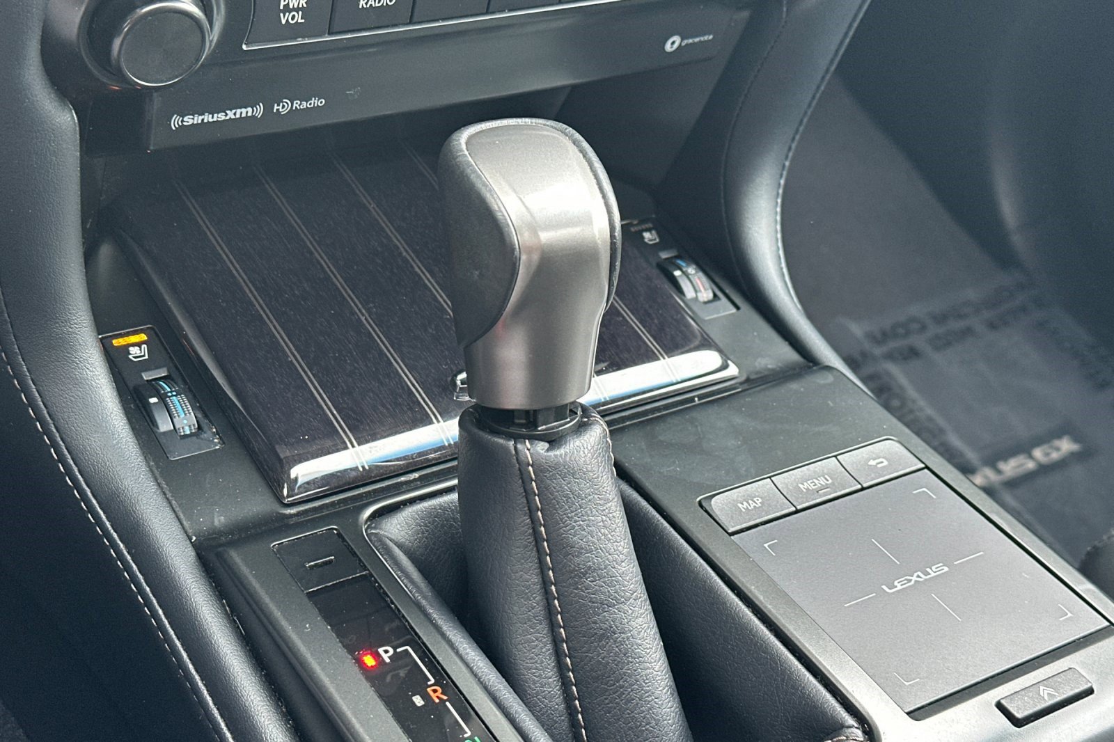 Used 2023 Lexus GX 460 Premium w/ Premium Package image 27