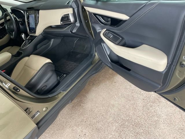 Used 2025 Subaru Outback Limited AWD/4WD image 21