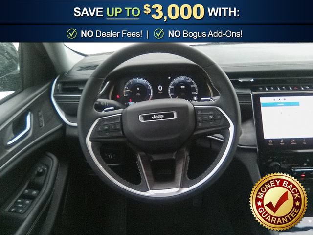 Used 2023 Jeep Grand Cherokee Limited w/ Black Appearance Package RWD image 18