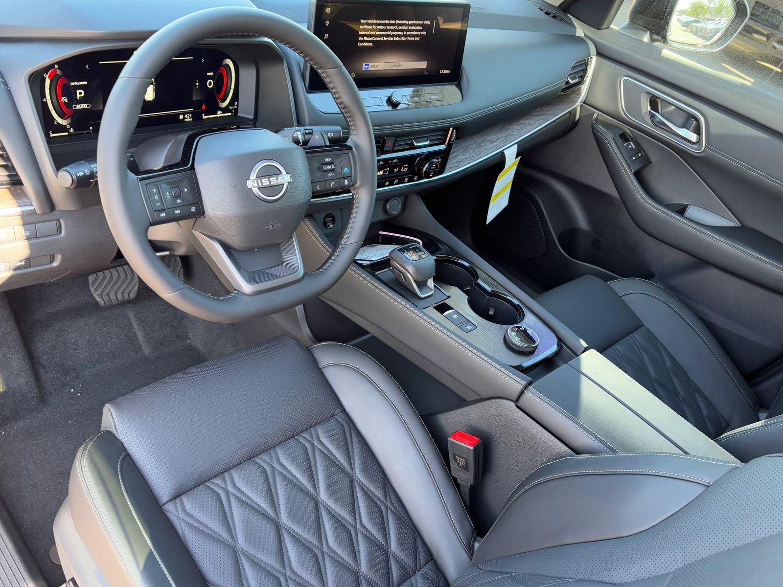 New 2026 Nissan Rogue Platinum w/ Platinum Premium Package AWD/4WD image 18
