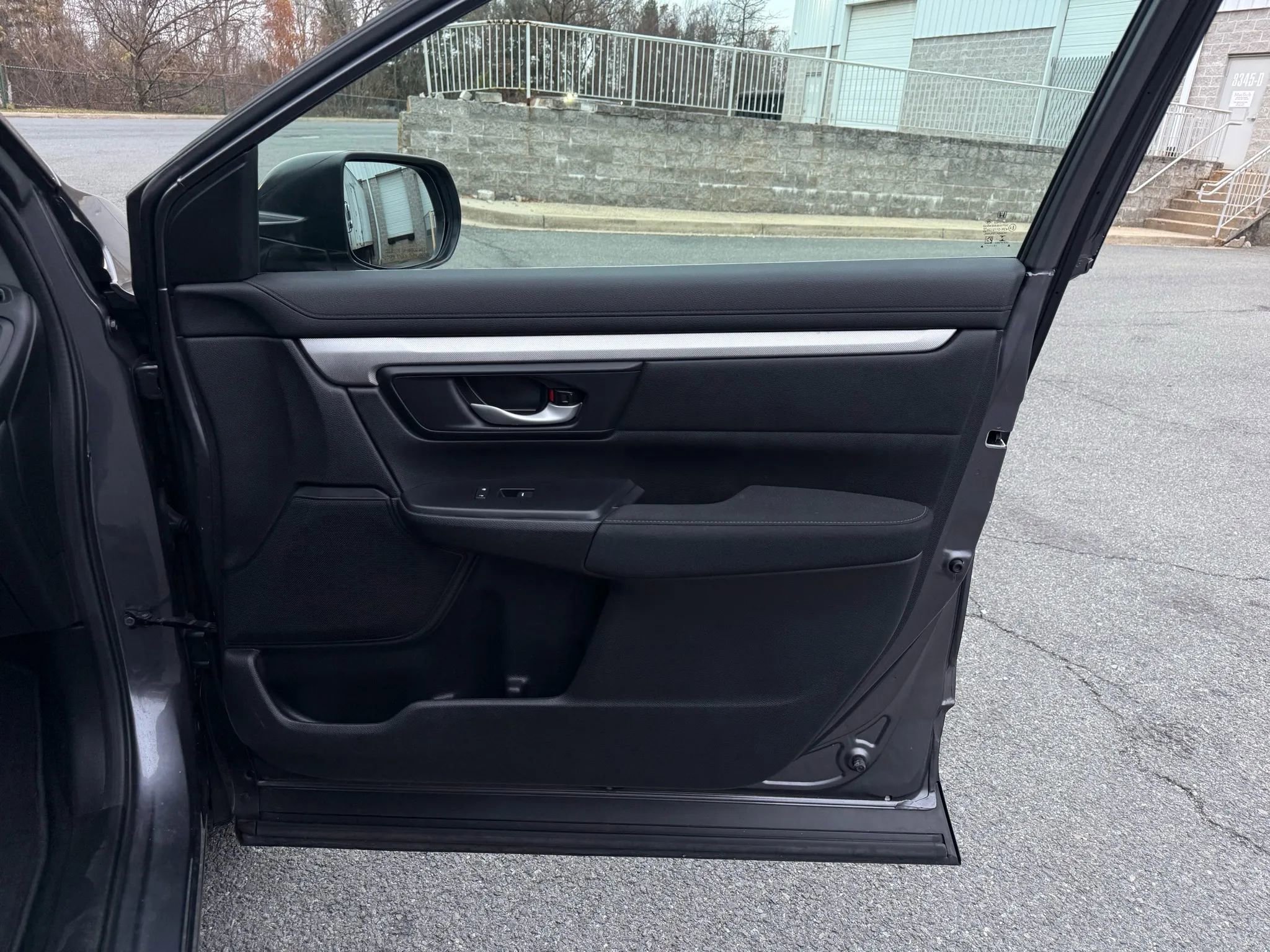 Used 2019 Honda CR-V LX image 22