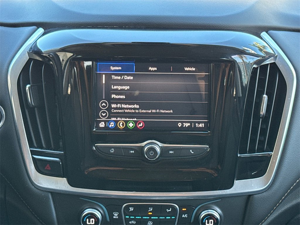 Used 2021 Chevrolet Traverse LS image 22