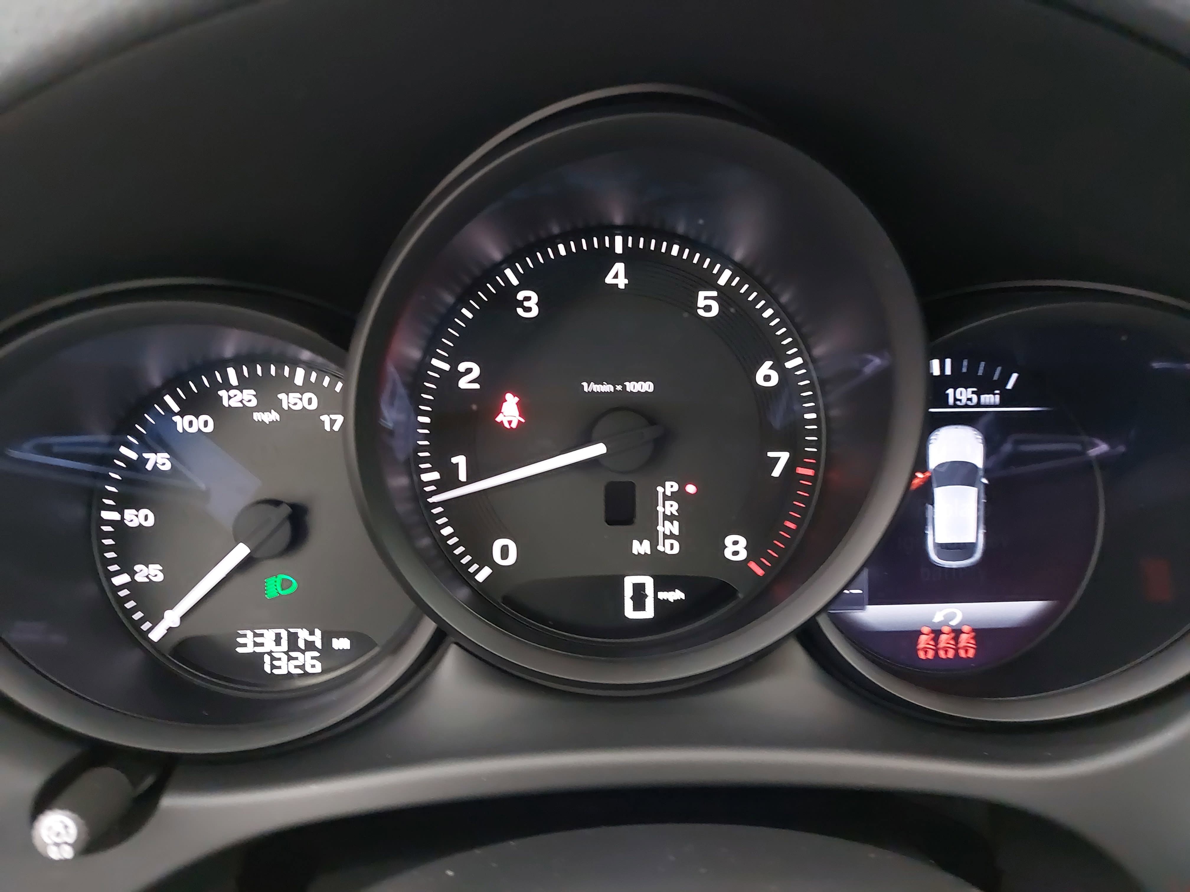 Certified 2023 Porsche Macan Turbo image 21