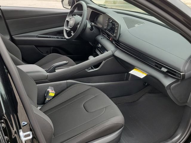 New 2026 Hyundai Elantra Sport FWD image 16