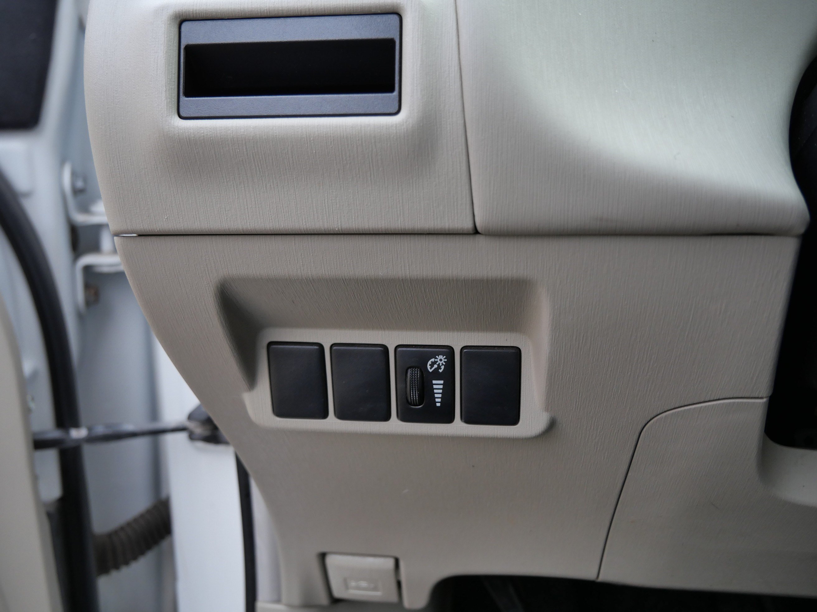 Used 2014 Toyota Prius V Three FWD image 30