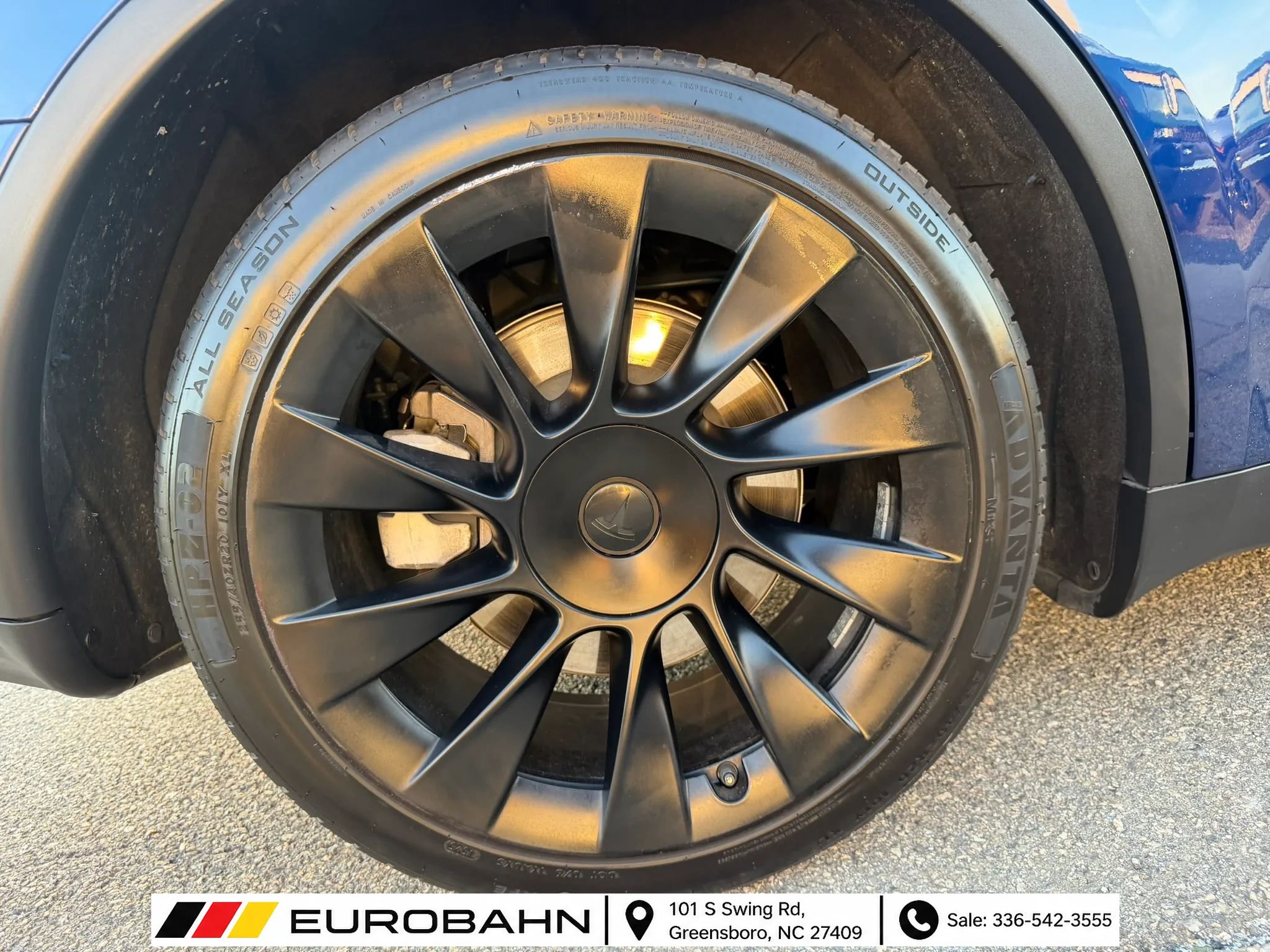 Used 2024 Tesla Model Y Long Range AWD/4WD image 26
