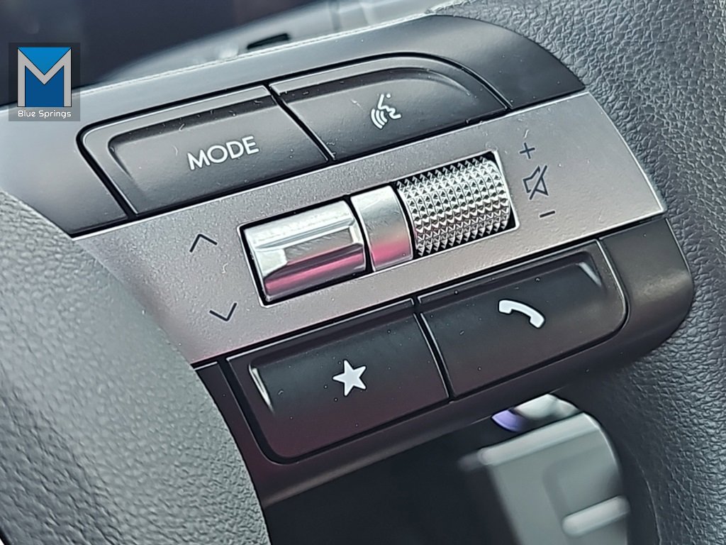 Used 2025 Hyundai Santa Cruz SE image 21