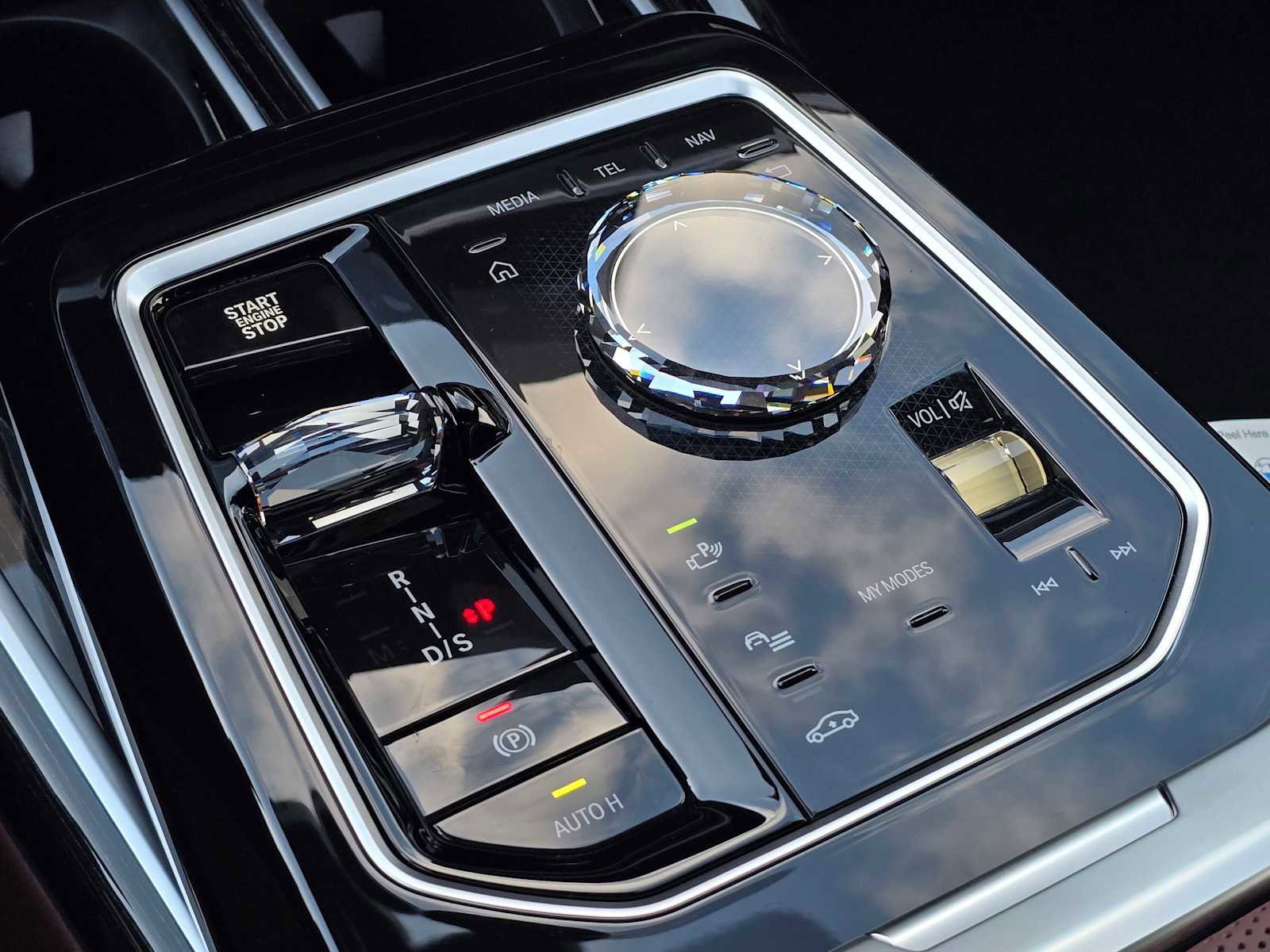 New 2025 BMW 750e xDrive 750e xDrive w/ Executive Package image 29