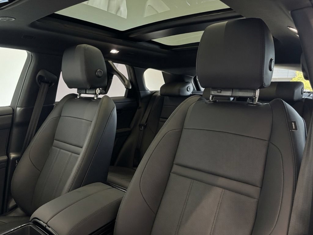 New 2026 Land Rover Range Rover Evoque S AWD/4WD image 13