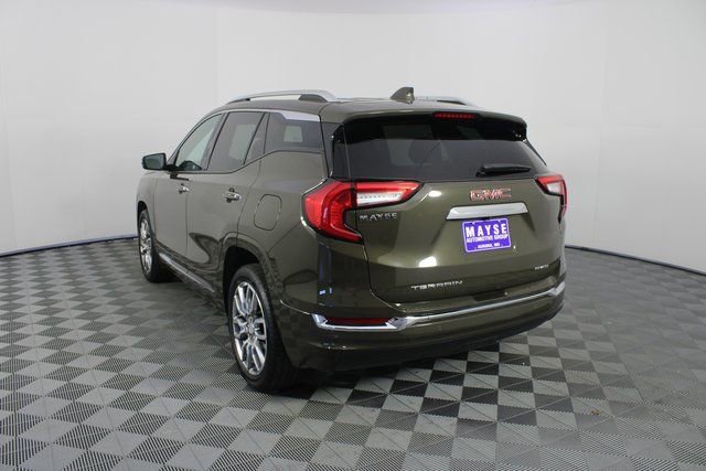 Used 2023 GMC Terrain Denali w/ Denali Premium Package image 28