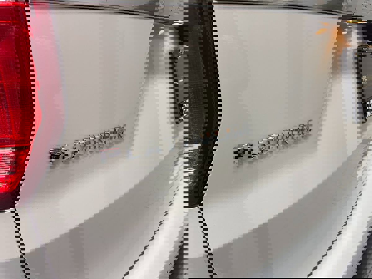 Used 2016 Ford Explorer Platinum image 64