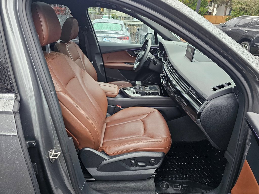 Used 2018 Audi Q7 3.0T Prestige image 32