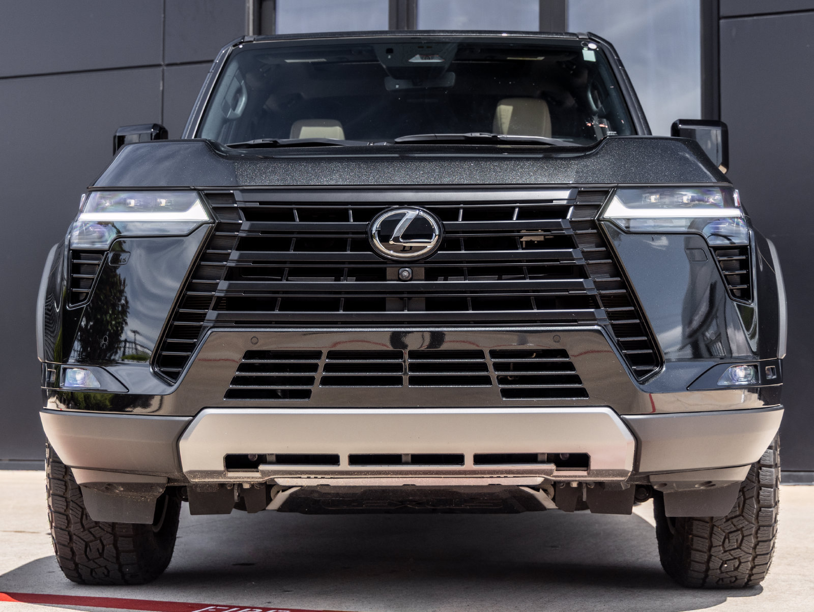 Used 2024 Lexus GX 550 AWD/4WD image 4