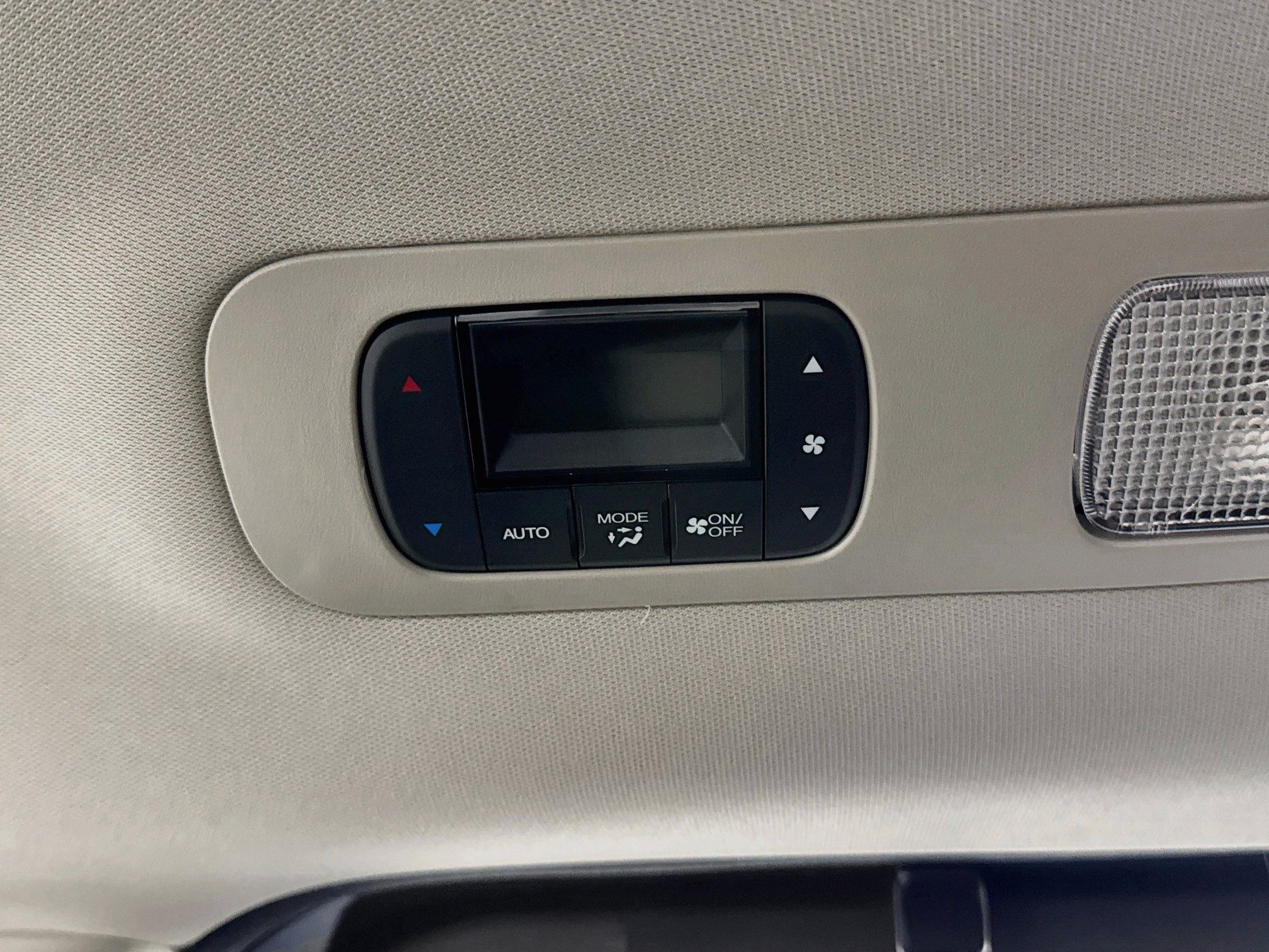 New 2027 Honda Odyssey Touring image 27
