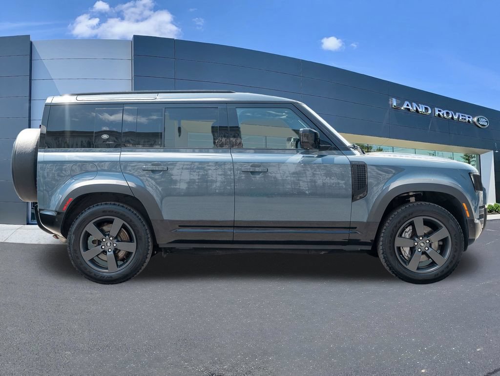 Used 2022 Land Rover Defender 110 X-Dynamic HSE AWD/4WD image 8