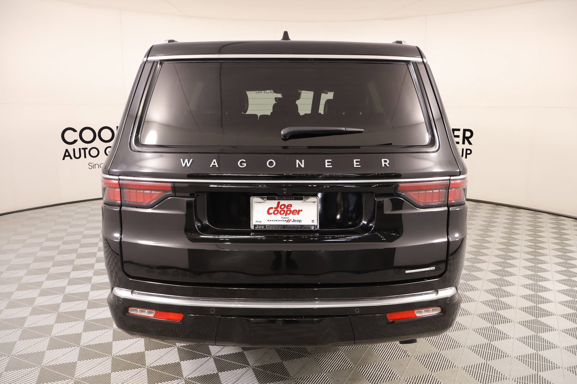 Used 2023 Jeep Wagoneer Series II image 23