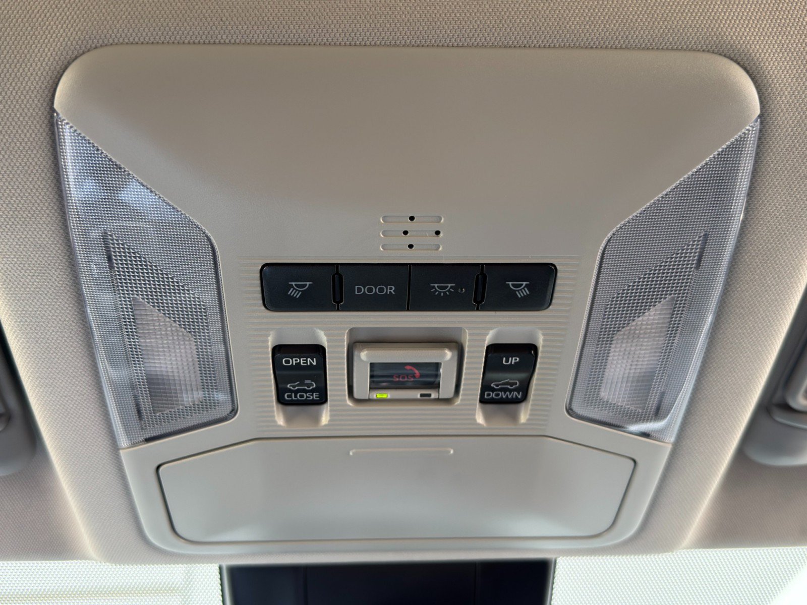 Used 2023 Toyota RAV4 XLE Premium FWD image 32