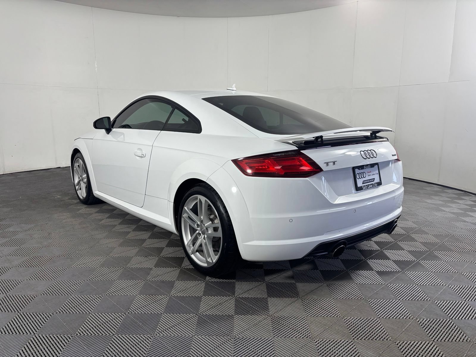 Used 2017 Audi TT 2.0T AWD/4WD image 5