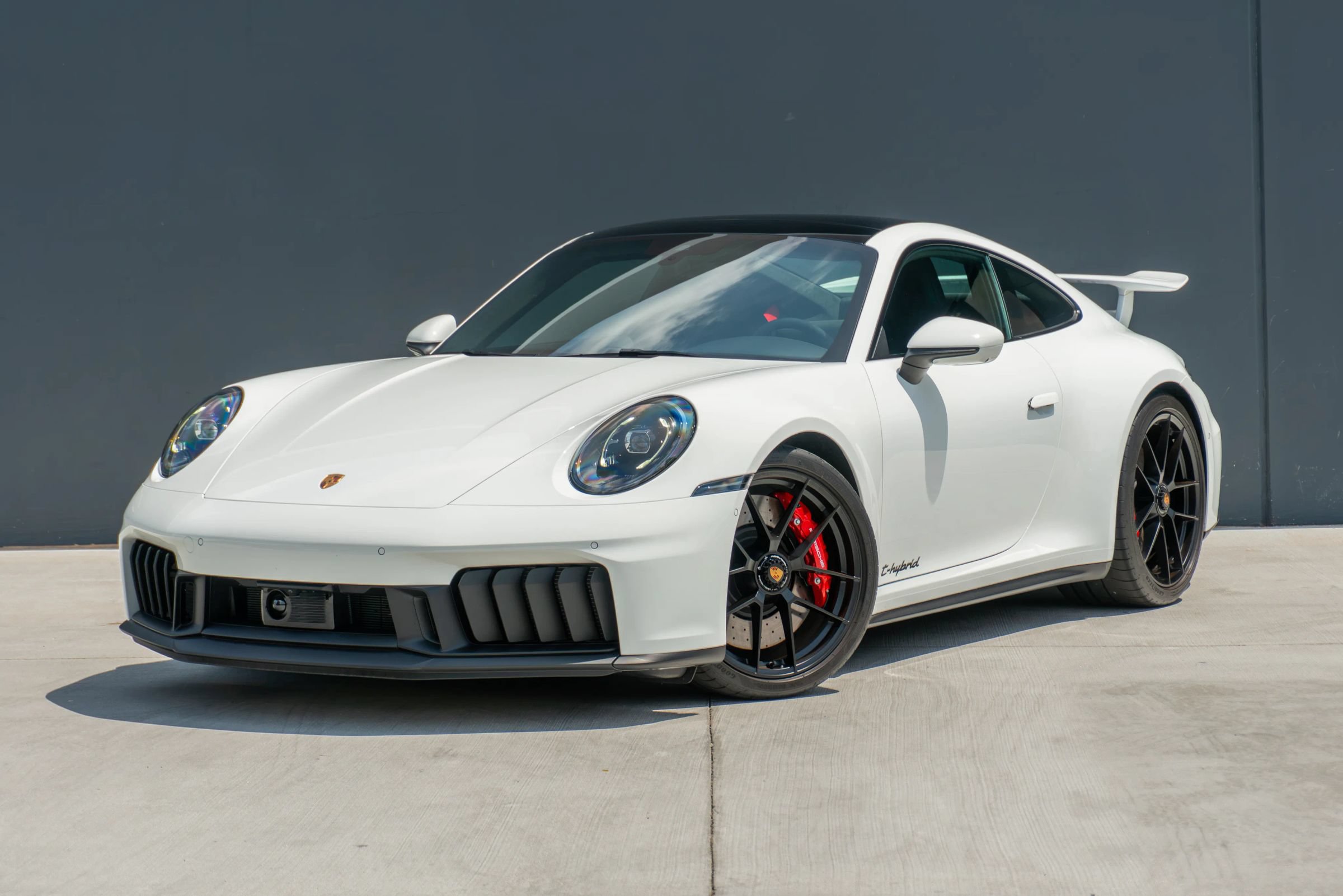 Used 2026 Porsche 911 GTS image 3