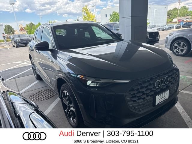 Used 2025 Audi Q5 Premium w/ Convenience Package AWD/4WD image 2