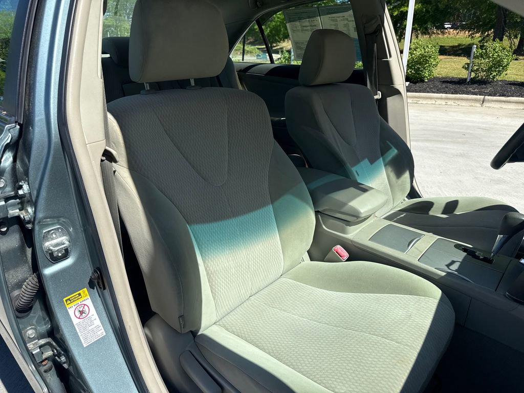 Used 2011 Toyota Camry LE FWD image 34