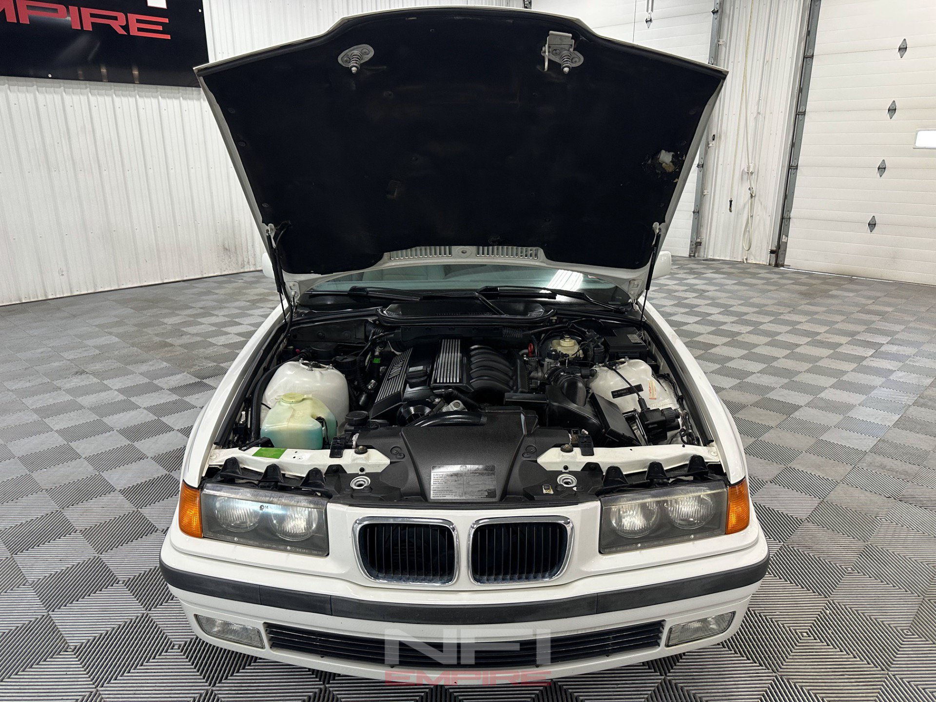 Used 1999 BMW 323i Convertible RWD image 51