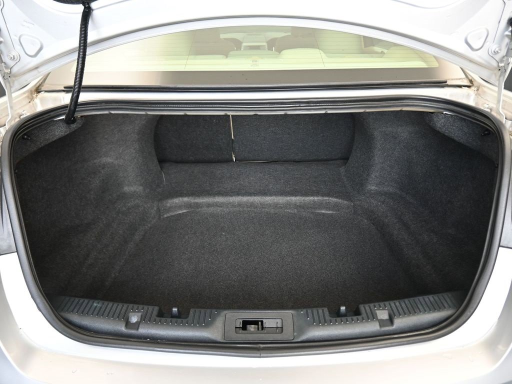 Used 2017 Ford Taurus SE image 40