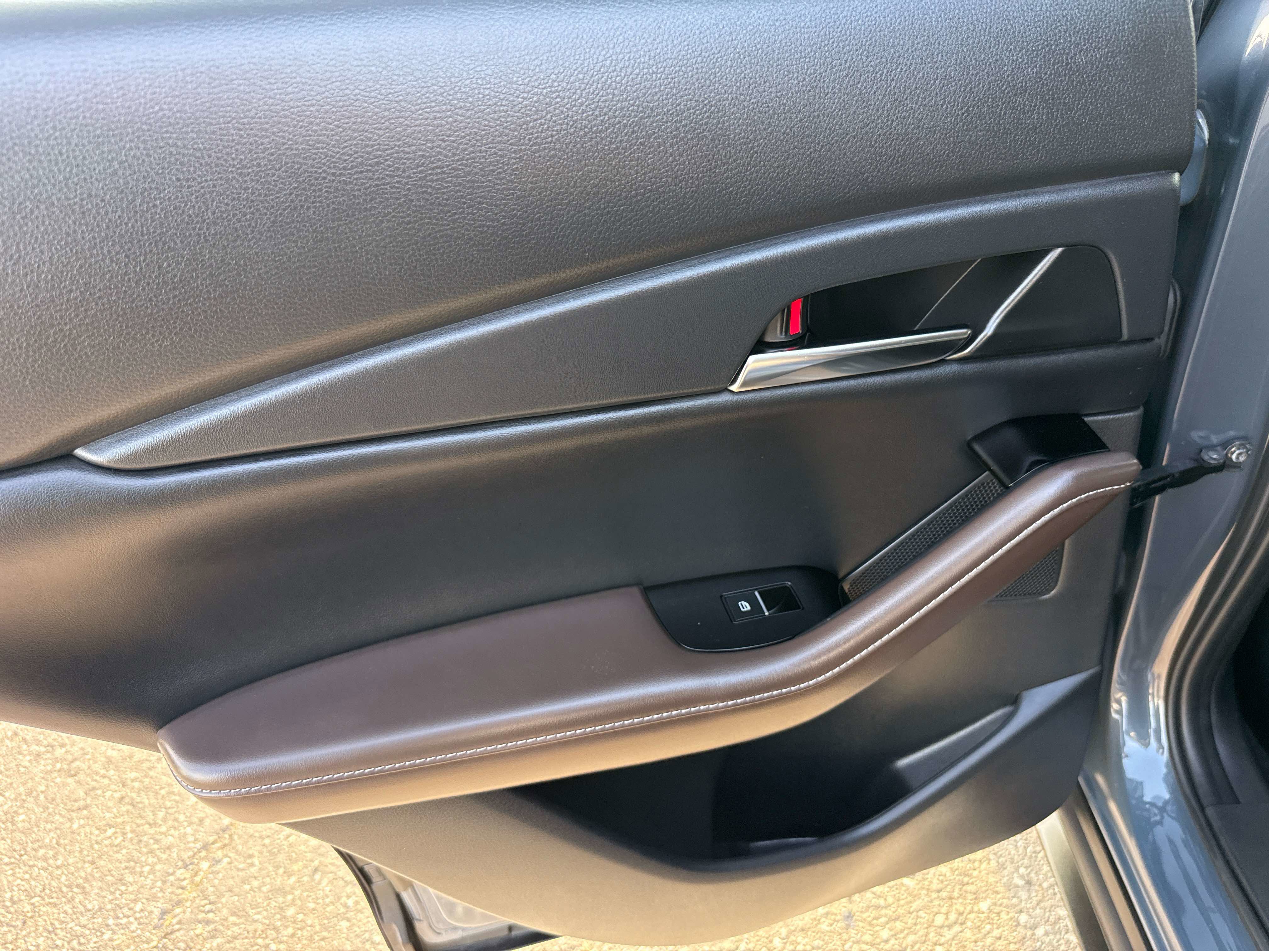 Certified 2025 MAZDA CX-30 2.5 Turbo w/ Premium Plus Pkg image 10