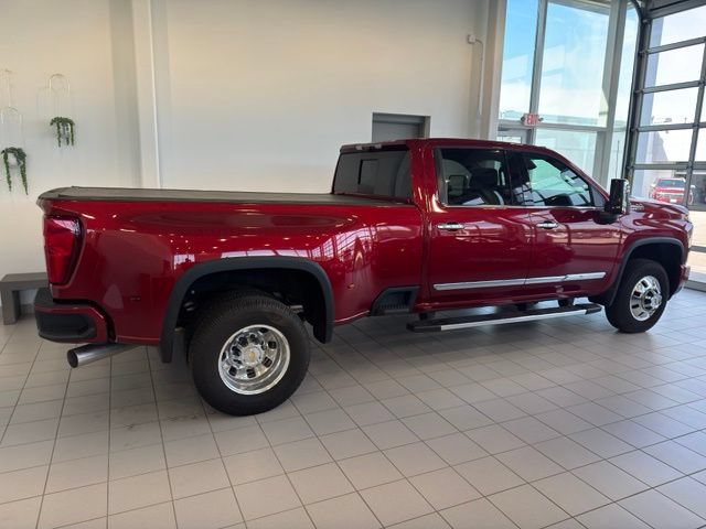 Used 2024 Chevrolet Silverado 3500 High Country w/ Technology Package AWD/4WD image 42
