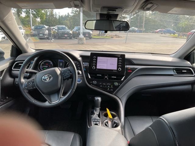 Used 2022 Toyota Camry SE image 9